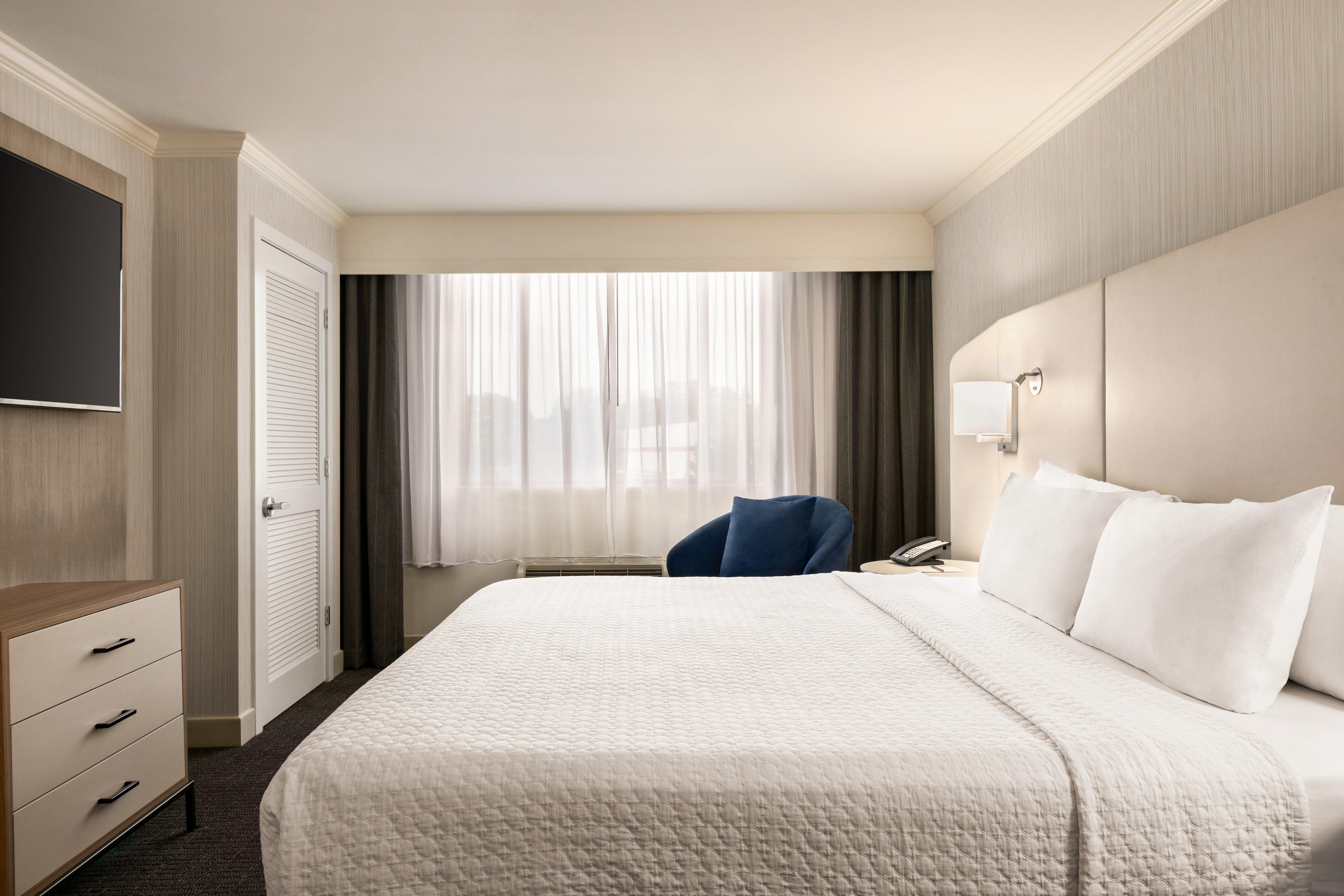 Crowne Plaza Philadelphia King Of Prussia Hotel Bagian luar foto