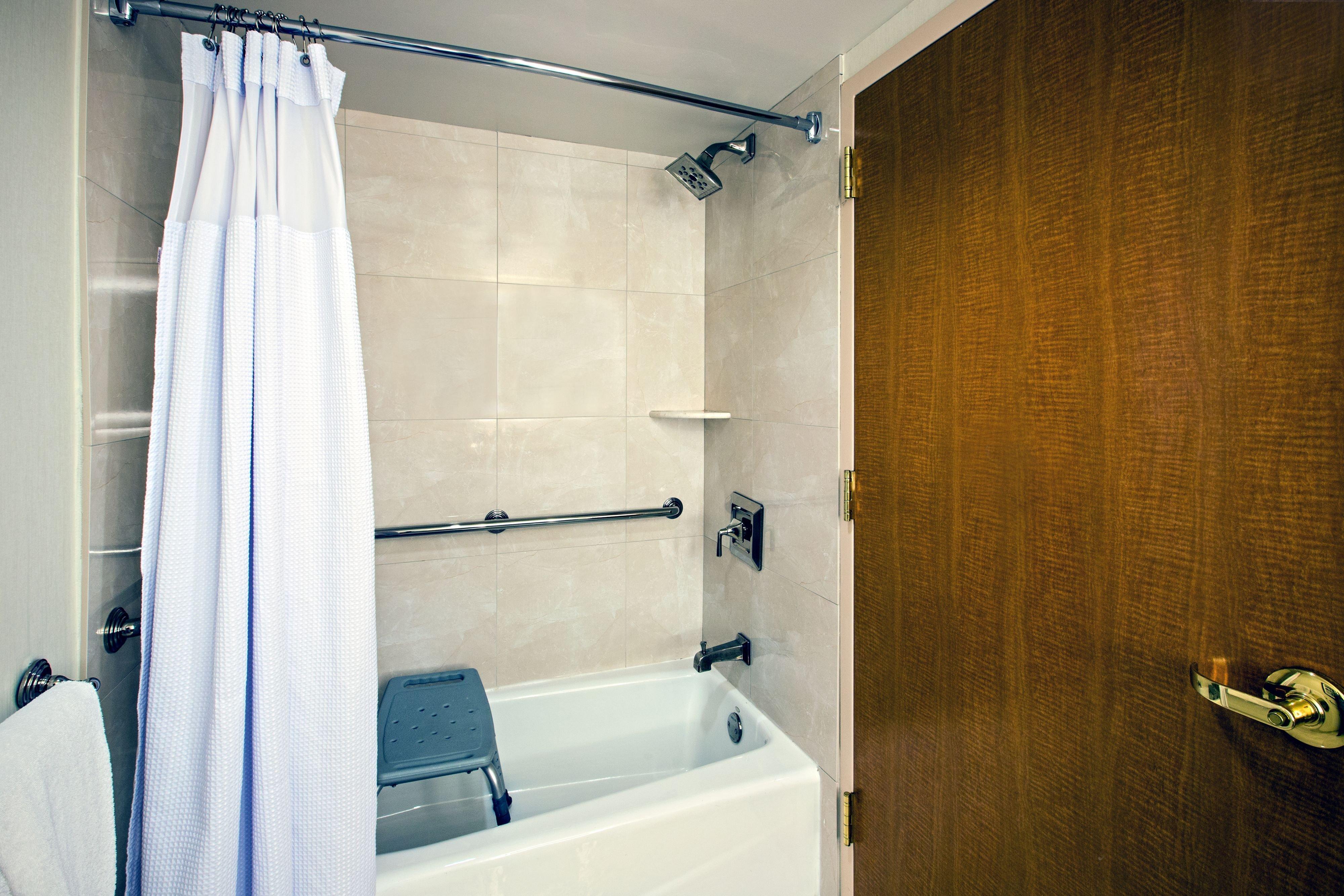 Crowne Plaza Philadelphia King Of Prussia Hotel Bagian luar foto