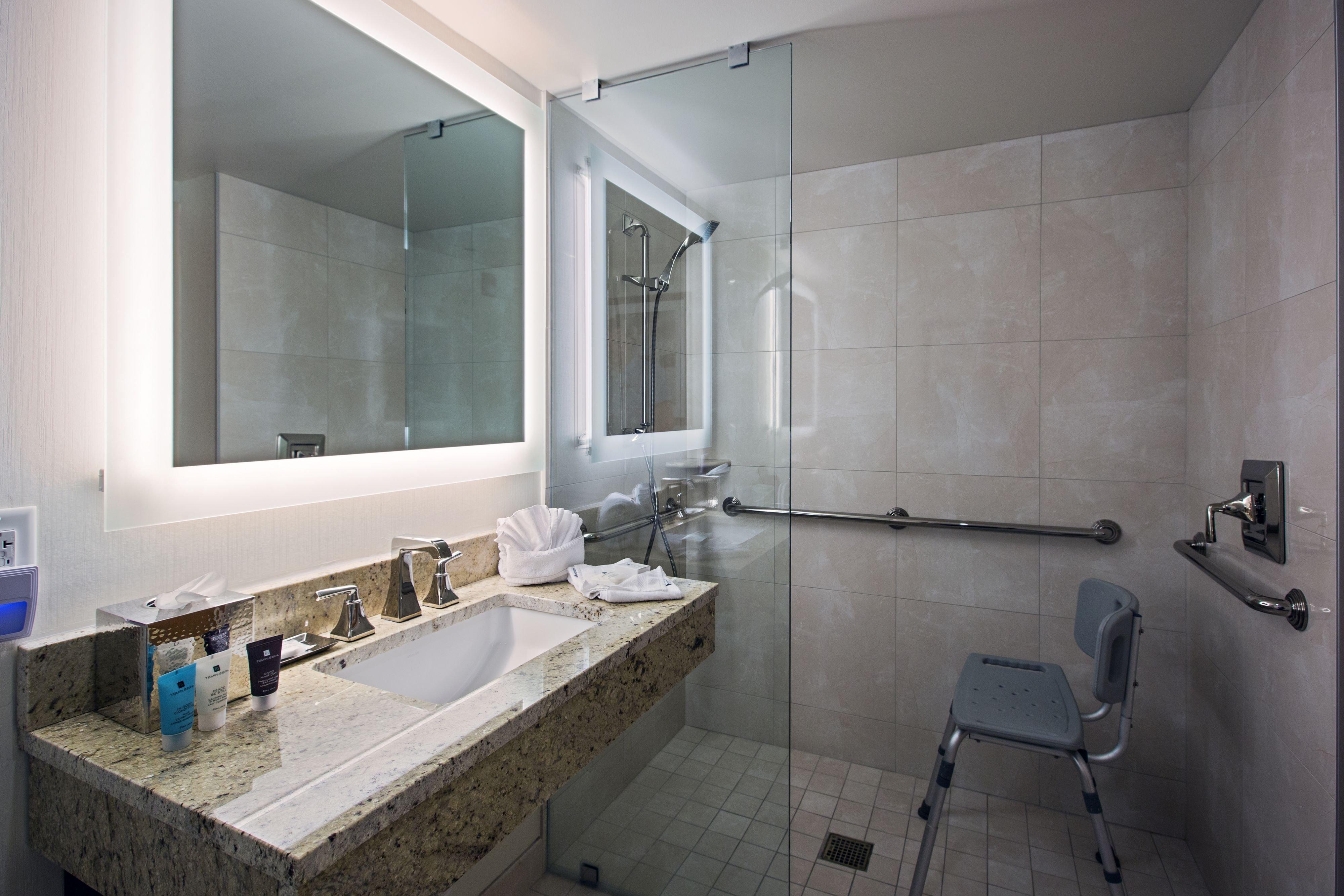 Crowne Plaza Philadelphia King Of Prussia Hotel Bagian luar foto